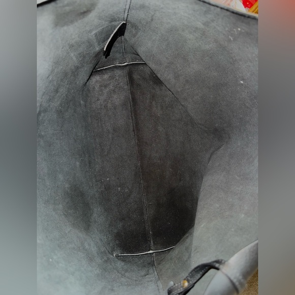 Saint Laurent Black Tote Bag - Picture 6 of 11